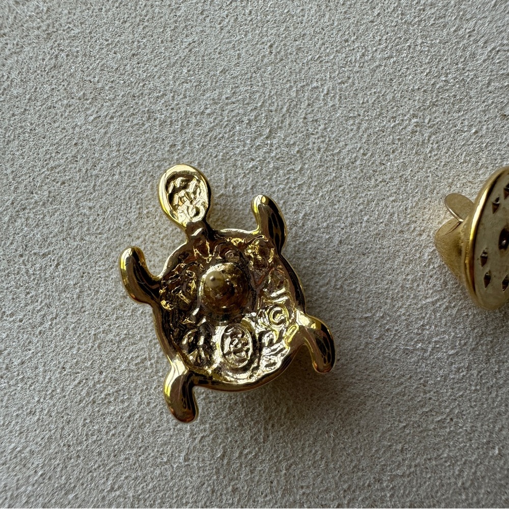Gold and Silver Turtle Brooch - Picture 3 of 5